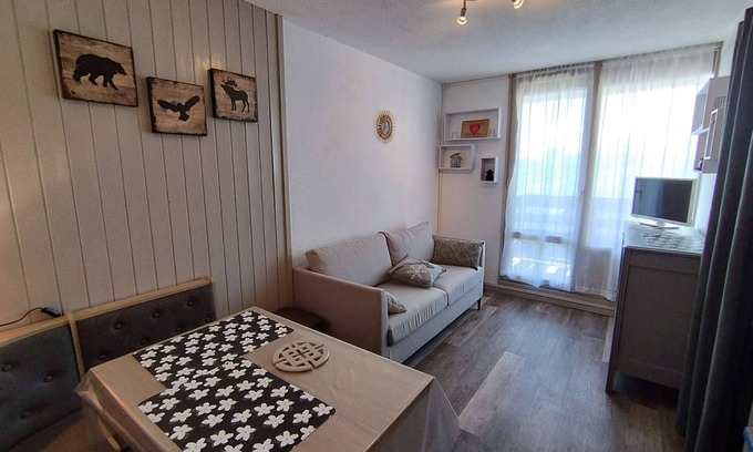 Vallandry Apartment | Convenient Paradiski Hotel Near Slopes in Vallandry