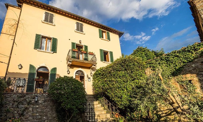 Gaiole in Chianti Hotel | Delightful Paradiso in Chianti: 9/10 Guest Rated Retreat