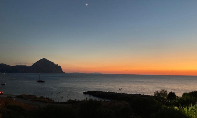 Macari House | Paradiso Isulidda: Oceanfront Bliss with Amazing Views