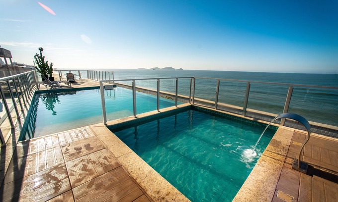 Macae Hotel | Paradiso Macaé Hotel: Guest Rated 9.2 with Pool & Spa