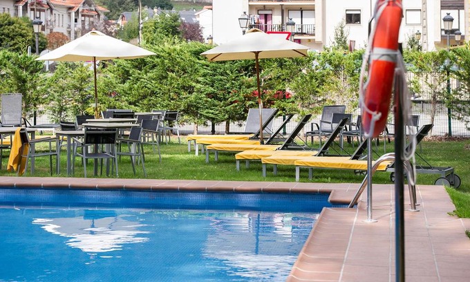 Limpias Hotel | Discover Parador de Limpias: 4-Star Family-Friendly Retreat
