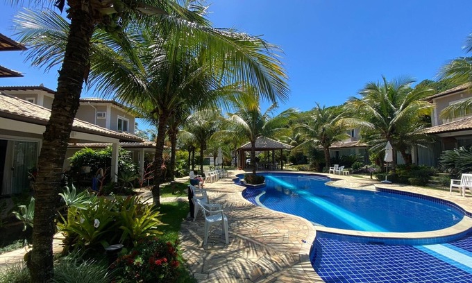 Ferradurinha House | Pet-Friendly Paraiso de Geriba: Oceanfront Bliss Awaits