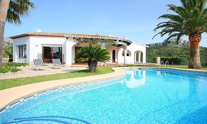 Monte Pego House | Escape to Paraje de Libertad with Oceanfront Bliss