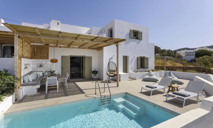 Antiparos Villa | Elegant K3 - Villa Almyra with Private Pool & Breakfast