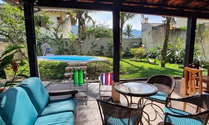 Jabaquara House | Discover Jabaquara Beach: Pet-Friendly Retreat with Pool