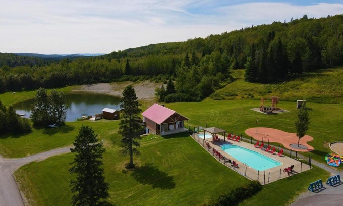 Saint-Honore-de-Temiscouata Cabin | Pet-Friendly Parc du Mont-Citadelle with Ocean Views