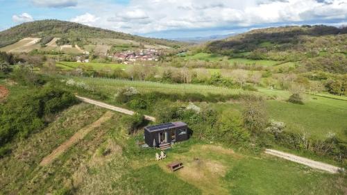 Saint-Martin-du-Mont Ski Chalet | Parcel Tiny House Cuverie au coeur des vignes