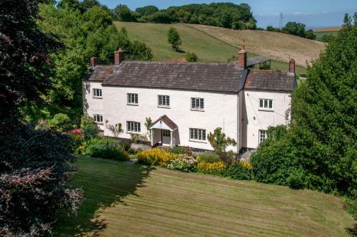 Fiddington Bed & Breakfast | Guest Rated: 9.9 at Pardlestone Farm B&B - Family Friendly