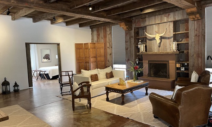 Canoncito Cottage | Elegant Casita with Ocean Views in Serene Country Setting