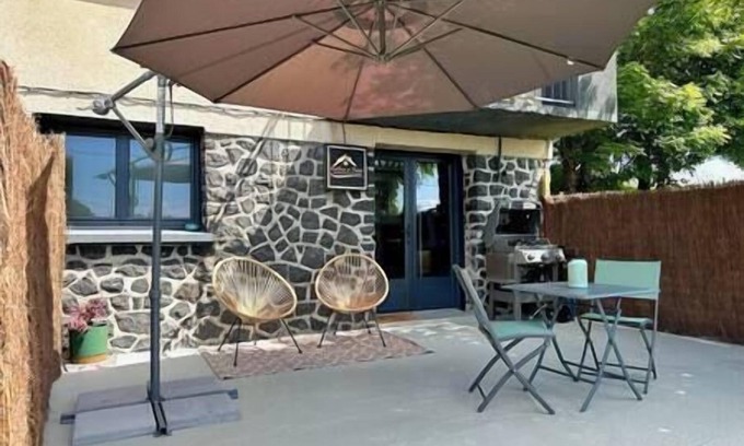 Valuejols House | Parenthèse en Planèze Spa, Sauna, Cinéma, Jardin