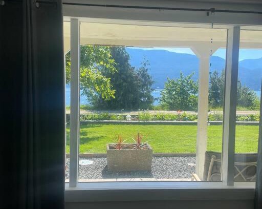 Ainsworth Hot Springs House | Serene Getaway at Paridisio in Ainsworth Hot Springs