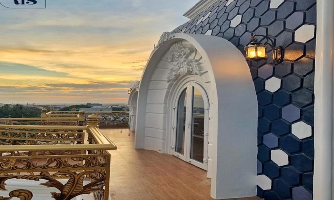 Tuy Phong Hotel | Beautiful Paris Hotel Bình Thuận with Ocean View Amenities