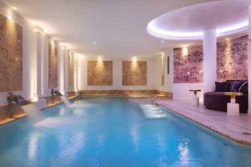 Batignolles Hotel | Indulge in Paris j'Adore Hotel & Spa: 5-Star Retreat