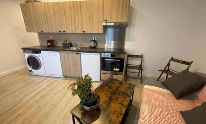 Croulebarbe Apartment | Elegant Paris Nordmann Apartment with Child-Friendly Amenities
