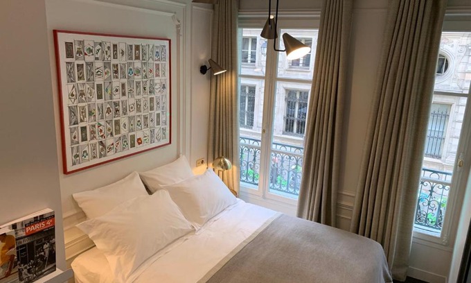 Saint-Gervais Bed & Breakfast | Guest Rated: 9.2 at Paris Rivoli Notre Dame Studio