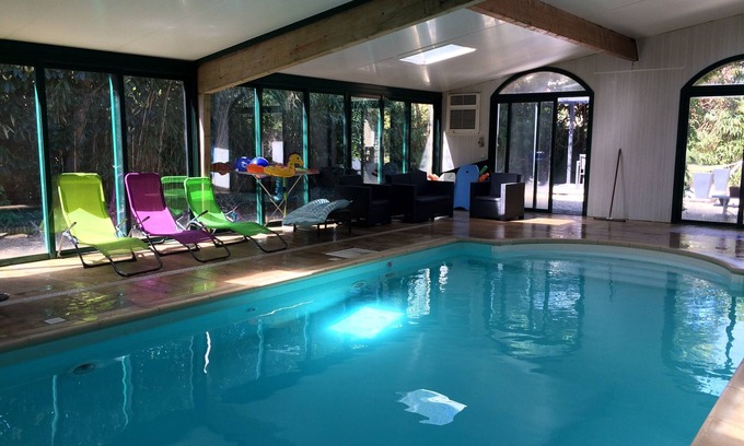Frepillon House | Enchanting Getaway: Pool, Spa & Proximity to Paris Attractions