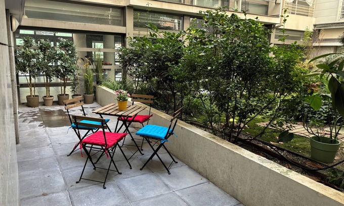 Quartier Saint-Georges Apartment | Paris Xviii Place Clichy Appartement 2 Pieces Avec Pkg. Au Pied de Montmartre