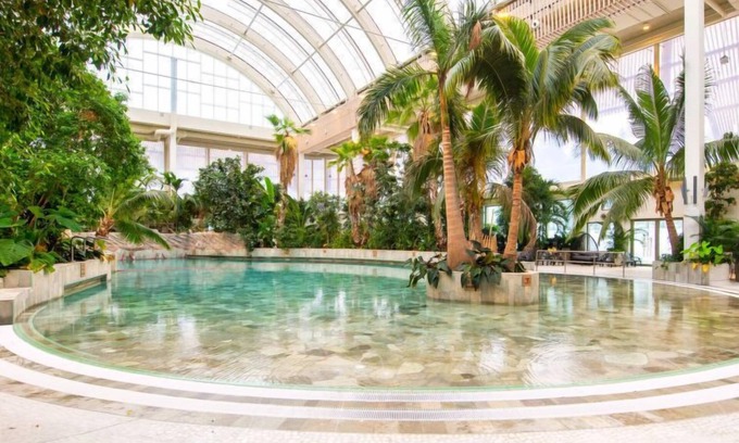 Leutkirch im Allgau House | Discover Park Allgäu with Spa, Pool & Lake View Amenities