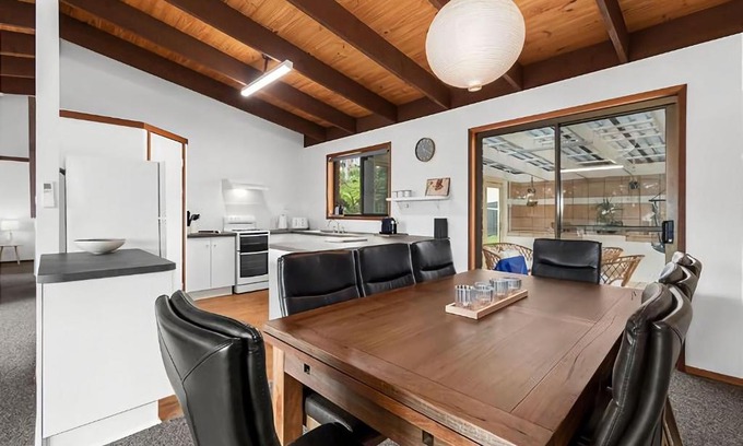 Surf Beach House | Relax and Enjoy at Park with Family-Friendly Amenities