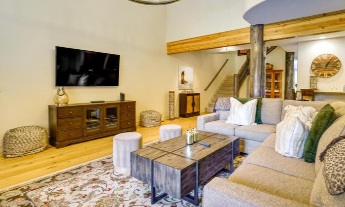 Park Meadows House | Park City Getaway with Hot Tub & Fire Pit for Families