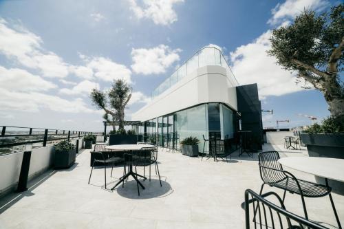 Msida Apartment | Experience Park Heights: Oceanfront Comfort & Great Ratings