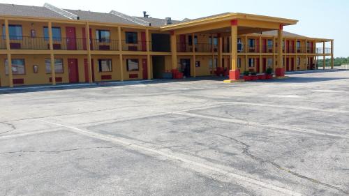 Oklahoma City Hotel | Family-Friendly Park Hill Inn and Suites for Your Getaway