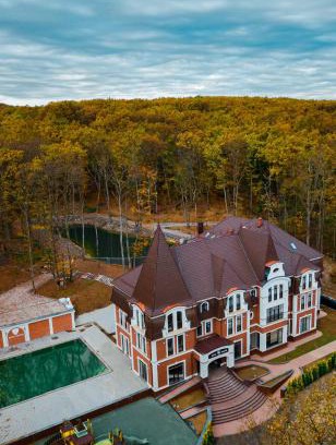 Uzhhorod Hotel | Experience Park Hotel Bristol: Pool, Spa & Oceanfront Views