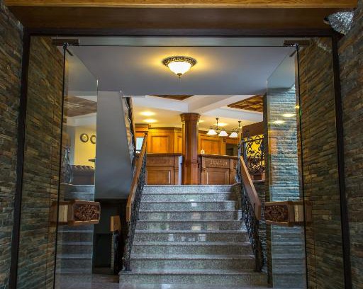 Kotel Resort | Relaxing Retreat at Park Hotel Izvorite with Hot Tub & Breakfast