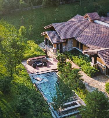 Changbai Mountain West Slope Hotel | Elegant Park Hyatt Changbaishan: Spa, Pool & Top Ratings