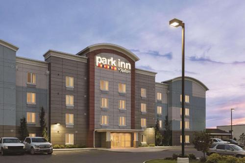 Calgary Hotel | Discover Park Inn by Radisson Near Calgary Airport