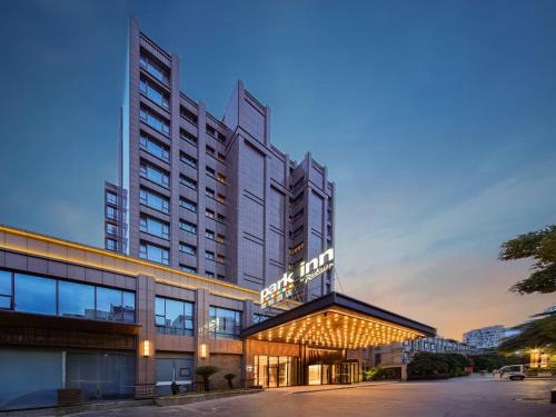 Longwan Hotel | Convenient Stay at Park Inn by Radisson Wenzhou Longwan