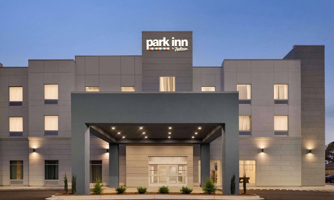 Florence Hotel | Discover Comfort at Park Inn by Radisson Florence, SC