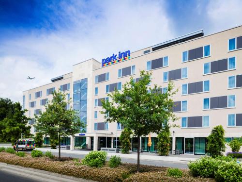 Frankfurt Airport Area Hotel | Convenient Stay at Park Inn by Radisson Frankfurt Airport