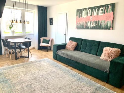 Ternopil Apartment | Discover Park Lake: Pet-Friendly Oceanfront Apartments