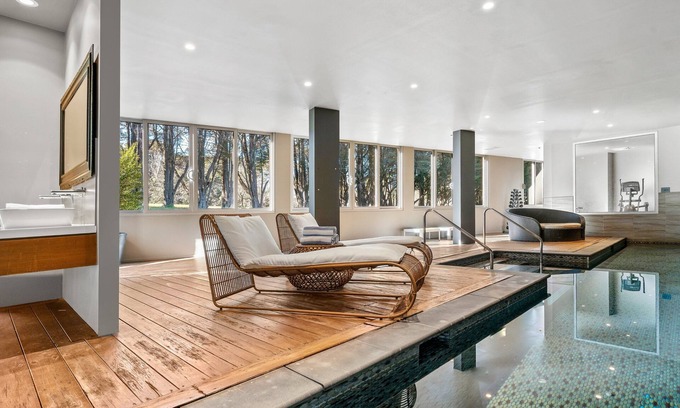 Bowral Hotel | Eco-Friendly Oasis at Park Proxi Gibraltar Bowral
