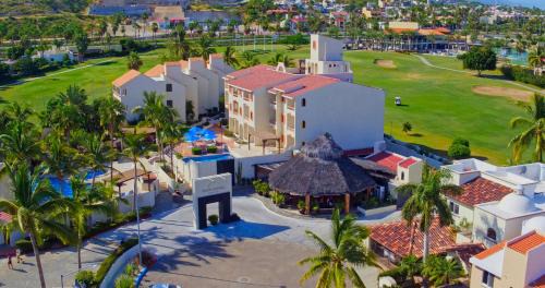 Campo de Golf Fonatur Hotel | Oceanfront Relaxation at Park Royal Homestay Los Cabos