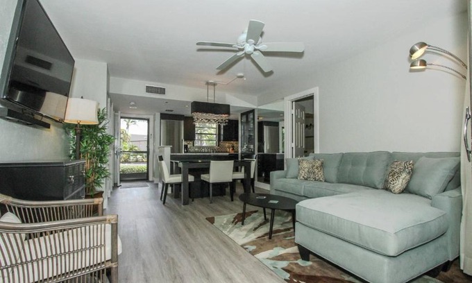 Park Shore House | Inviting Park Shore Resort with Pool and Child-Friendly Amenities