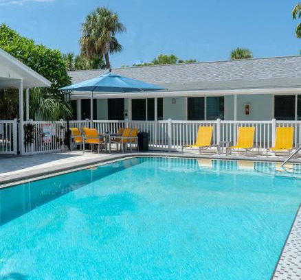 St. Pete Beach Apartment | Experience Park Shore Suites on St Pete Beach with Ocean Views