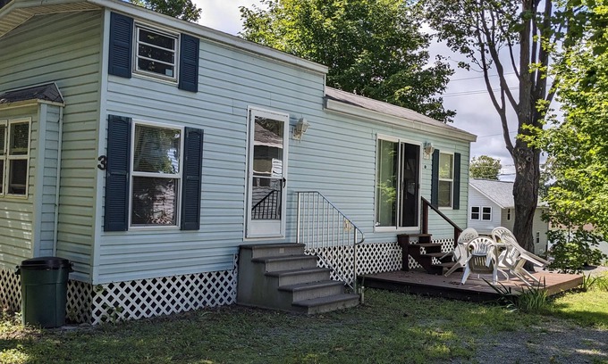 Perry House | Top-Rated Park Unit #3: Family and Pet-Friendly Retreat