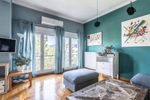 Khalandrion Apartment | Cozy Park View Apartment in Chalandri for Family Stays