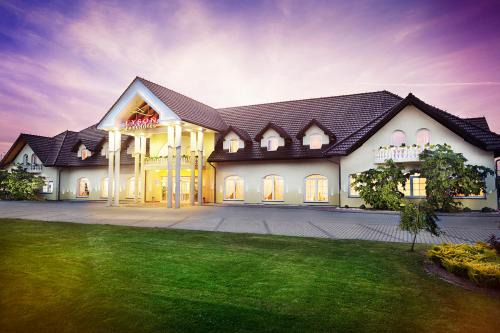 Inwald Hotel | Experience Comfort at ParkHotel Łysoń - Rated 9/10!