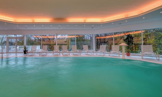 Zinnowitz Hotel | Tranquil Retreat at Parkhotel Am Glienberg with Spa & Pool