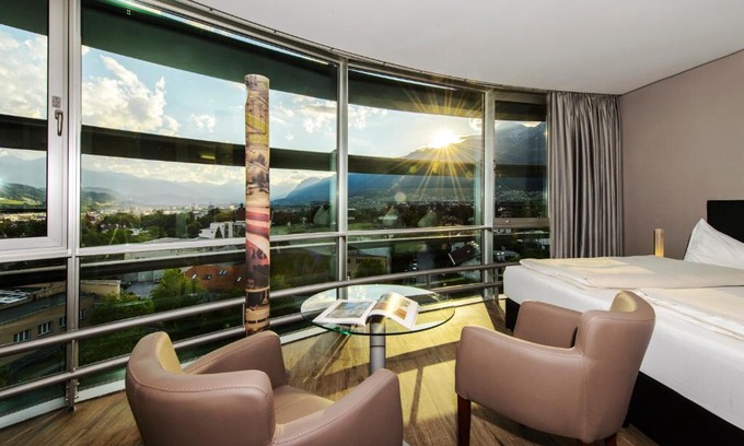 Hall In Tirol Hotel | Discover Comfort at Parkhotel Hall in Tirol - Pet Friendly Stay