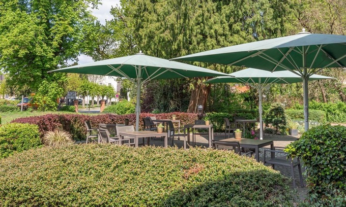 Neustadt Hotel | Relax at Parkhotel Neustadt: Spa, Breakfast & Family Fun