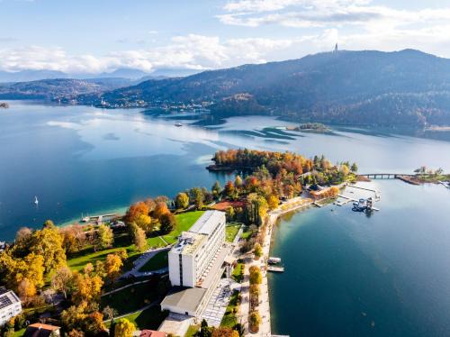 Poertschach am Woerthersee Hotel | Discover Parkhotel Pörtschach by Wörthersee - 4-Star Retreat