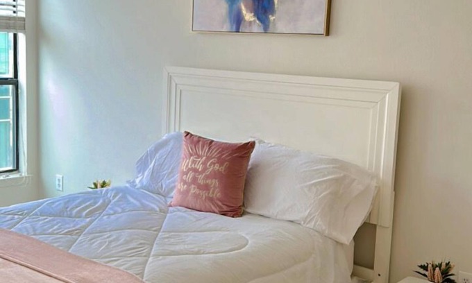 North Burnet Apartment | Convenient Stay with E-Charging, Remote Work & Nearby Nightlife