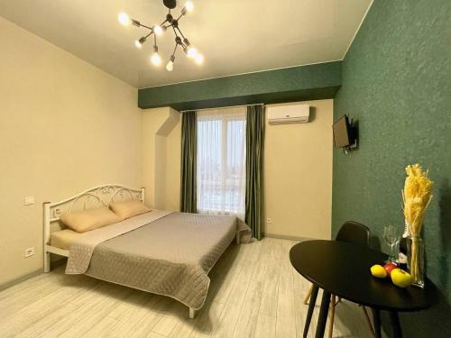 Kharkiv Apartment | Pet-Friendly Retreat at Parkoviy Kvartal with Hot Tub