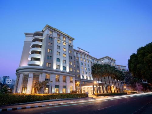Yangon downtown Hotel | Elegant PARKROYAL Yangon: 5-Star Comfort with Great Amenities