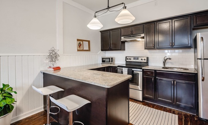 Roxborough-Manayunk Apartment | Parkside Haven - Cozy 1BR Corner Property with Great Amenities