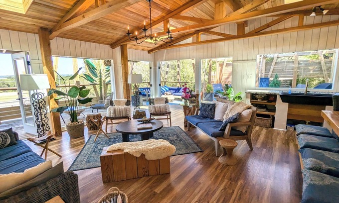 Barton Heights House | Experience Parkside Glass Treehouse with Pool & Hiking Trails